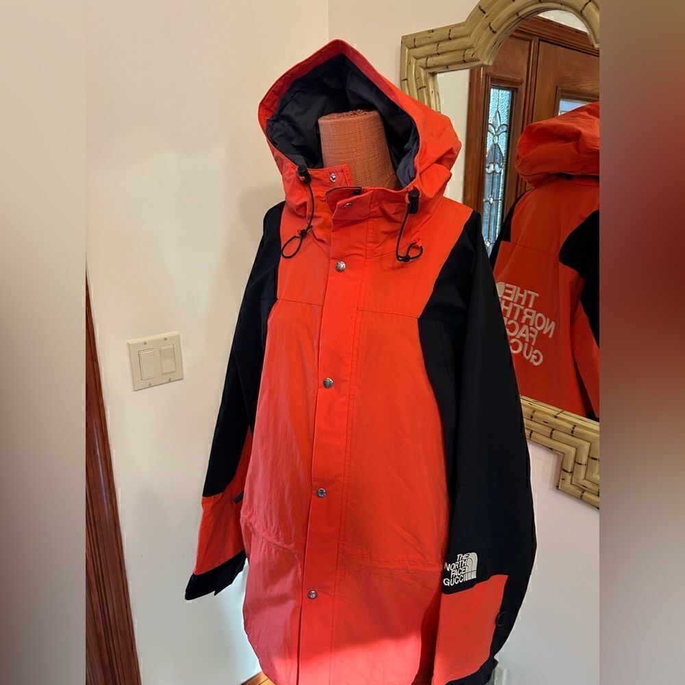 Men’s Gucci ex North face supreme mountain edition, jacket, size, XL   NWT
